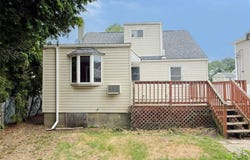 449 N Indiana Avenue, Lindenhurst, NY 11757