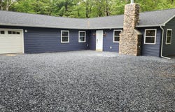 111 Split Rock Road, Lake Harmony, PA 18624