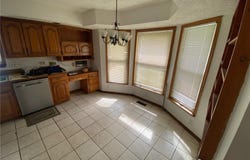 913 NW 37th Street, Blue Springs, MO 64015
