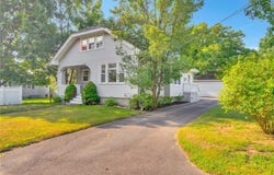 29 Firglade Avenue, East Providence, RI 02915