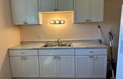 2075 Alanson E, Westland, MI 48186