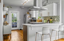49 Putnam St, Somerville, MA 02143