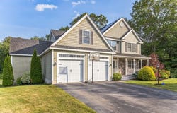 19 Crystal Circle, Tewksbury, MA 01876