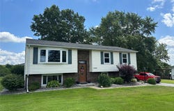 12460 LESLIE Road, Meadville, PA 16335