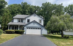 2004 Stoneybrook Lane, Temperance, MI 48182