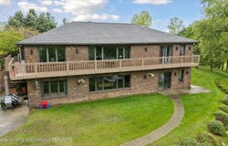 10949 Lakeside Drive, Perrinton, MI 48871