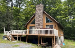 133 Red Abbott Road, Clifford Twp, PA 18470