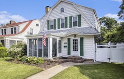 1417 Wall Street, South Bend, IN 46615-1137