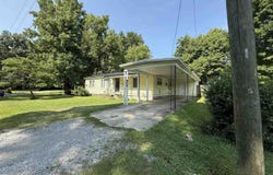 852 Circle Drive, Piggott, AR 72454