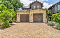 19404 Bold Venture Dr, Spicewood, TX 78669