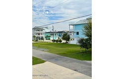 1408 Snapper Lane, Carolina Beach, NC 28428