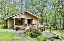 108 Farrier Lane, Lords Valley, PA 18428