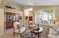 4720 E BIGHORN Avenue, Phoenix, AZ 85044