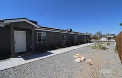 915 W Dolphin Ave, Ridgecrest, CA 93555