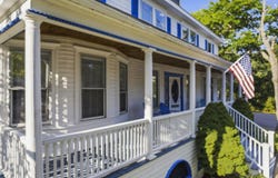 16 Eastern Avenue, Boothbay Harbor, ME 04538