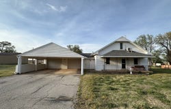 215 E Corn St., Goltry, OK 73739