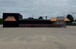 1198 E Wilcox Avenue, White Cloud, MI 49349