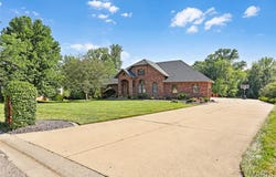 3 Fairway Drive, Edwardsville, IL 62025