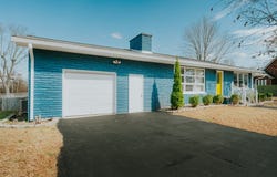 1074  Parkwood Dr, Madisonville, KY 42431