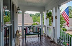 8 Creekside Way, Asheville, NC 28804