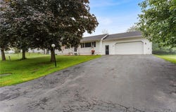 87 Skyline Drive, Oswego, NY 13126