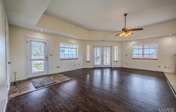 20270 Hyatt Lane, St Robert, MO 65584