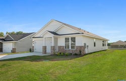 17 Aurora Circle, Fayetteville, TN 37334
