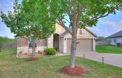 6097 Heron, Buda, TX 78610