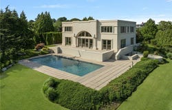 283 Ocean Avenue, Newport, RI 02840