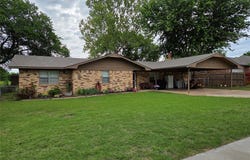 1331 Gross Drive, Maysville, OK 73057
