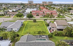 1205 El Dorado Parkway W, Cape Coral, FL 33914