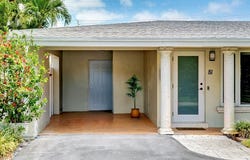 81 NW 37th St, Oakland Park, FL 33309