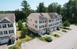 6 Village Crossing, East Lyme, CT 06357