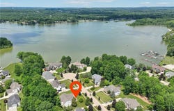 915 Cimarron Oval, Aurora, OH 44202