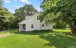 734 County Road 231, Cape Girardeau, MO 63701