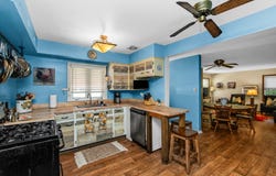 8526 Rockefeller Avenue, Brookfield, IL 60513