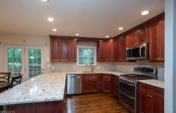 13 Deer Path Cir, Green Brook Township, NJ 08812