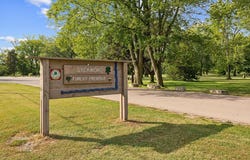 444 E Cloverlane, Sycamore, IL 60178