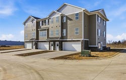 8704 Eddie Drive SW, Cedar Rapids, IA 52404