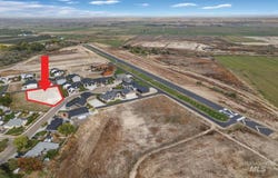 21238 Rosewood Dr, Greenleaf, ID 83626