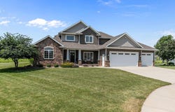 1106 BOBBY Court, APPLETON, WI 54915