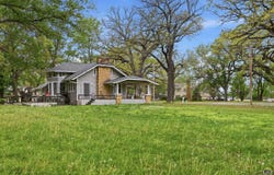 1607 NW Lower Silver Lake RD, Topeka, KS 66608