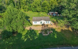 1098 Ewing Albright Rd, Ashland City, TN 37015