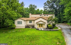 21 HART LANE, SEWELL, NJ 08080