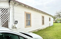 710 Sherman, San Antonio, TX 78202