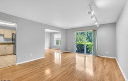 15 Donna Dr, East Hanover Twp., NJ 07936-3585