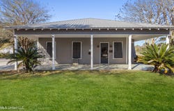 529 Ulman Avenue, Bay Saint Louis, MS 39520