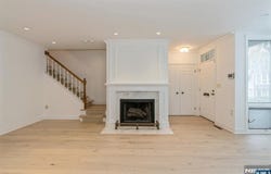 134 Kensington Drive 134, Fort Lee, NJ 07024