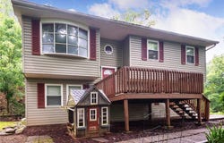 5 Lake Lane, Nitro, WV 25143