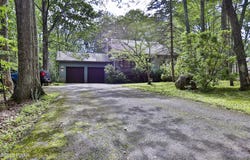 216 Canterbrook Drive, Lords Valley, PA 18328
